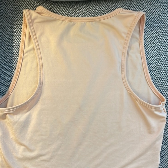 ASOS size 6 cropped racerback tank light orange/ peach color - Picture 4 of 6